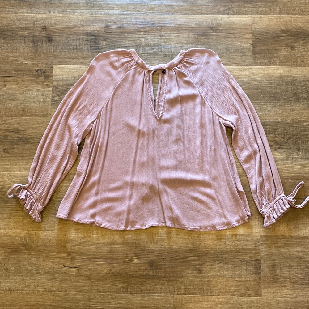 American Eagle Long Sleeve Top